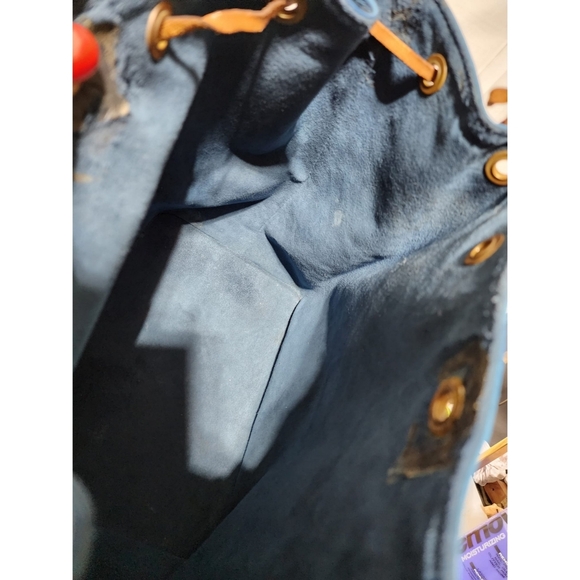 Louis Vuitton Epi Noe Drawstring Bucket Shoulder Bag Brown/Blue - Picture 16 of 16